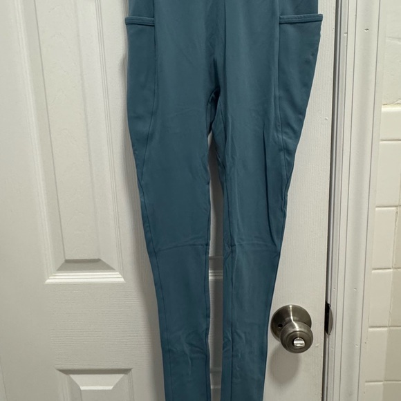 Gymshark Sculpt Teal Blue Side Pocket Scrunch Butt Leggings - Picture 3 of 4